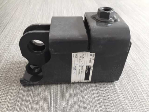 VOLVO NY FH KABINETTET KOFANGER ANCHORAGE RH 84157284